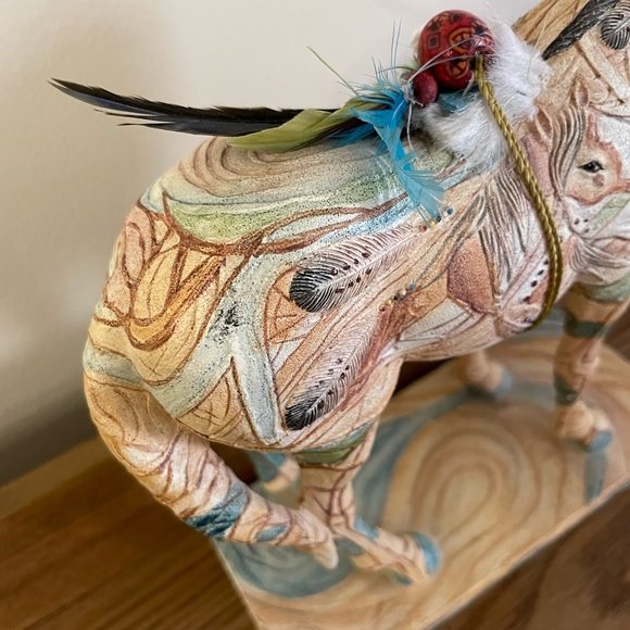 SIGNED Trail Of Painted Ponies  “ Fetish Pony” by Lynn Bean 1E/6287 - Retired - Picture 4 of 11